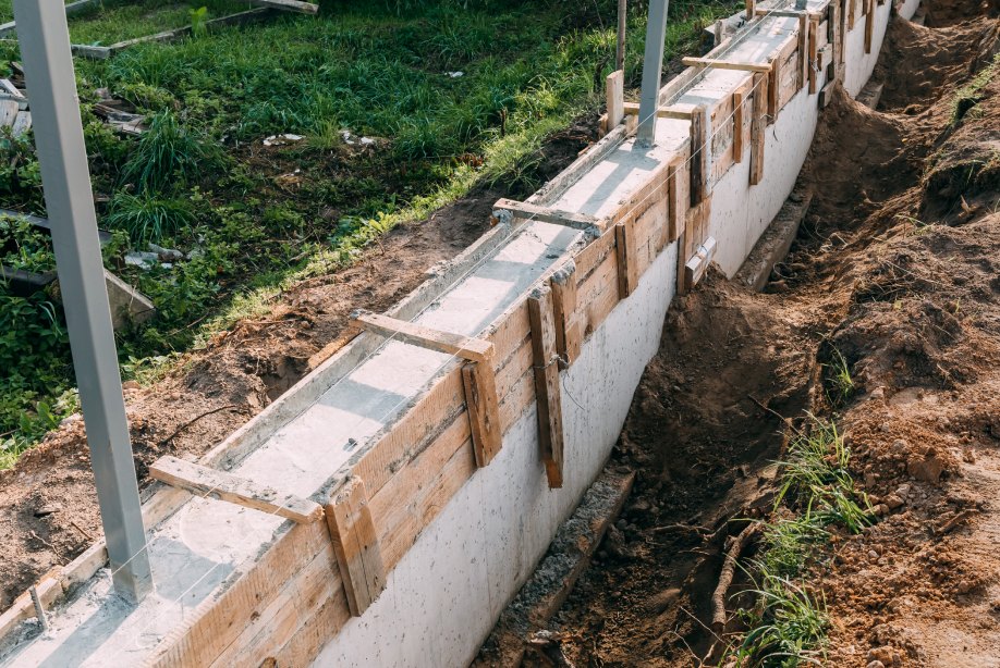 concrete and creating a solid foundation for a building port hueneme ca